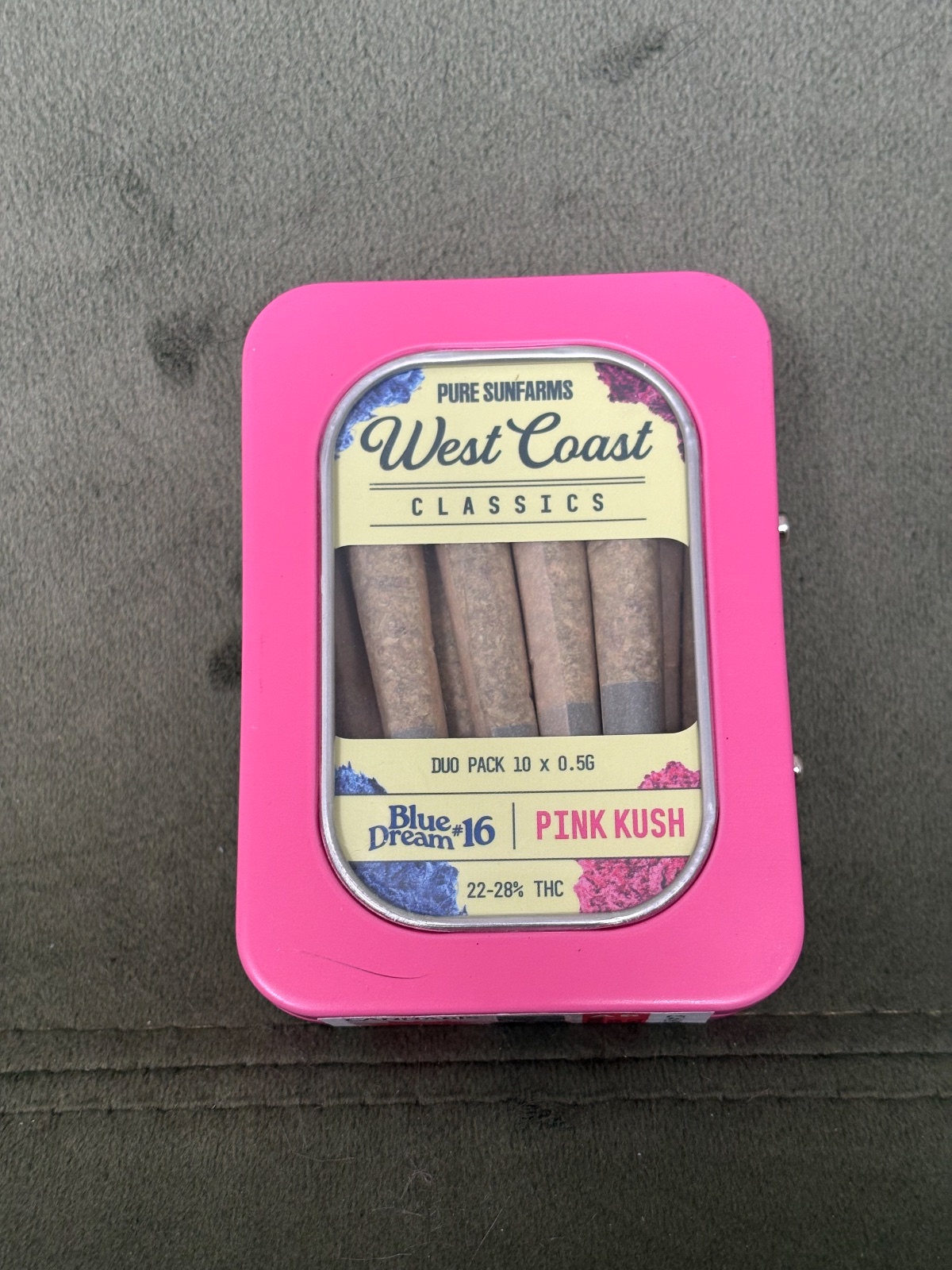 Photo from this spark: Having Blue Dream and Pink Kush in a single tin is incredibly convenient. The Pi